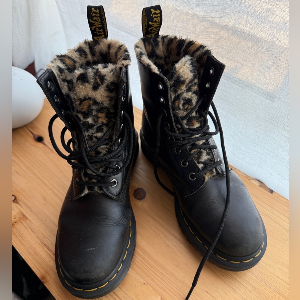 Dr Martens 1460 Serena Leo Boots